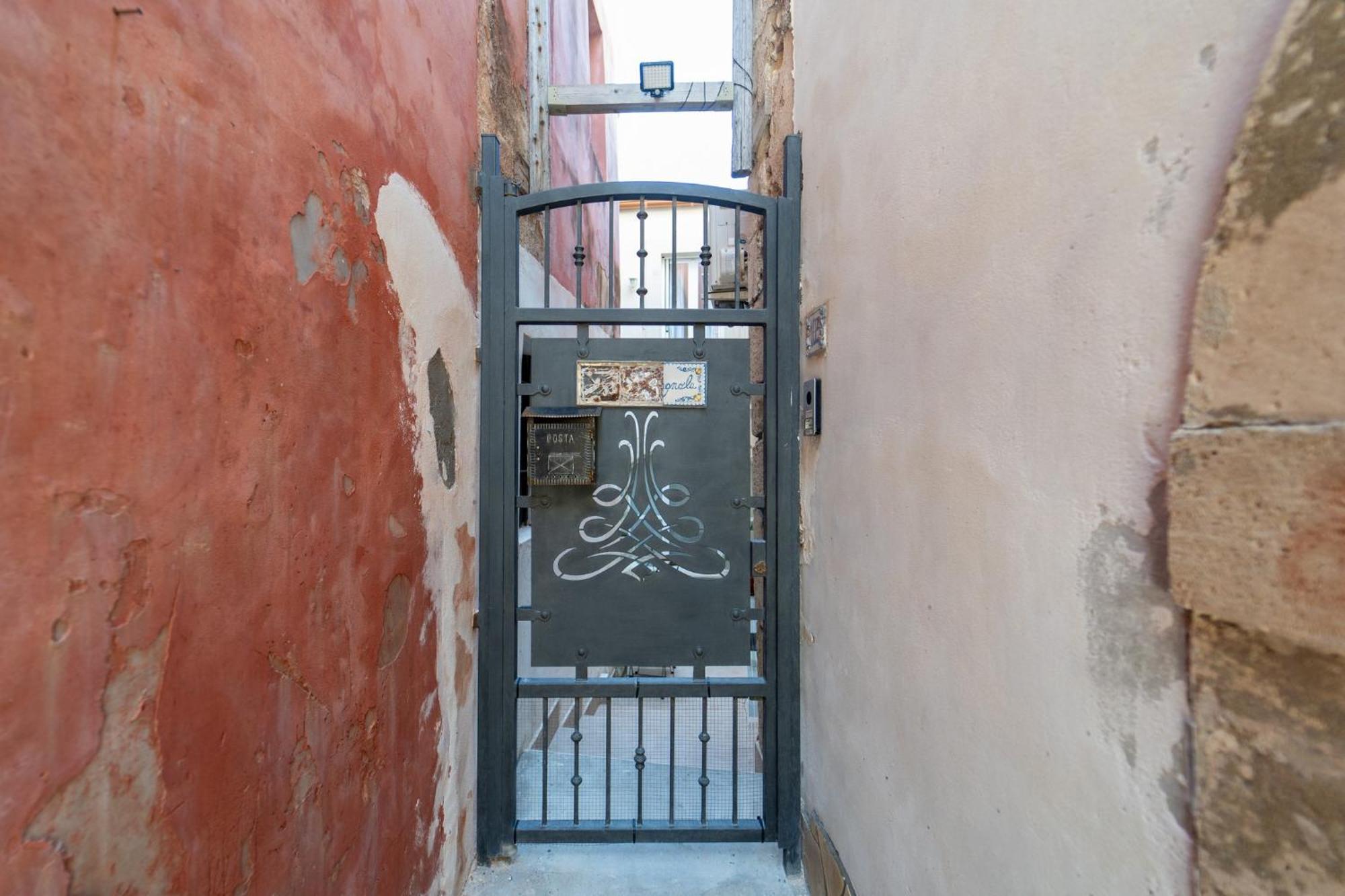 Corte Spagnola - Charming Heaven In Ortigia Apartment *