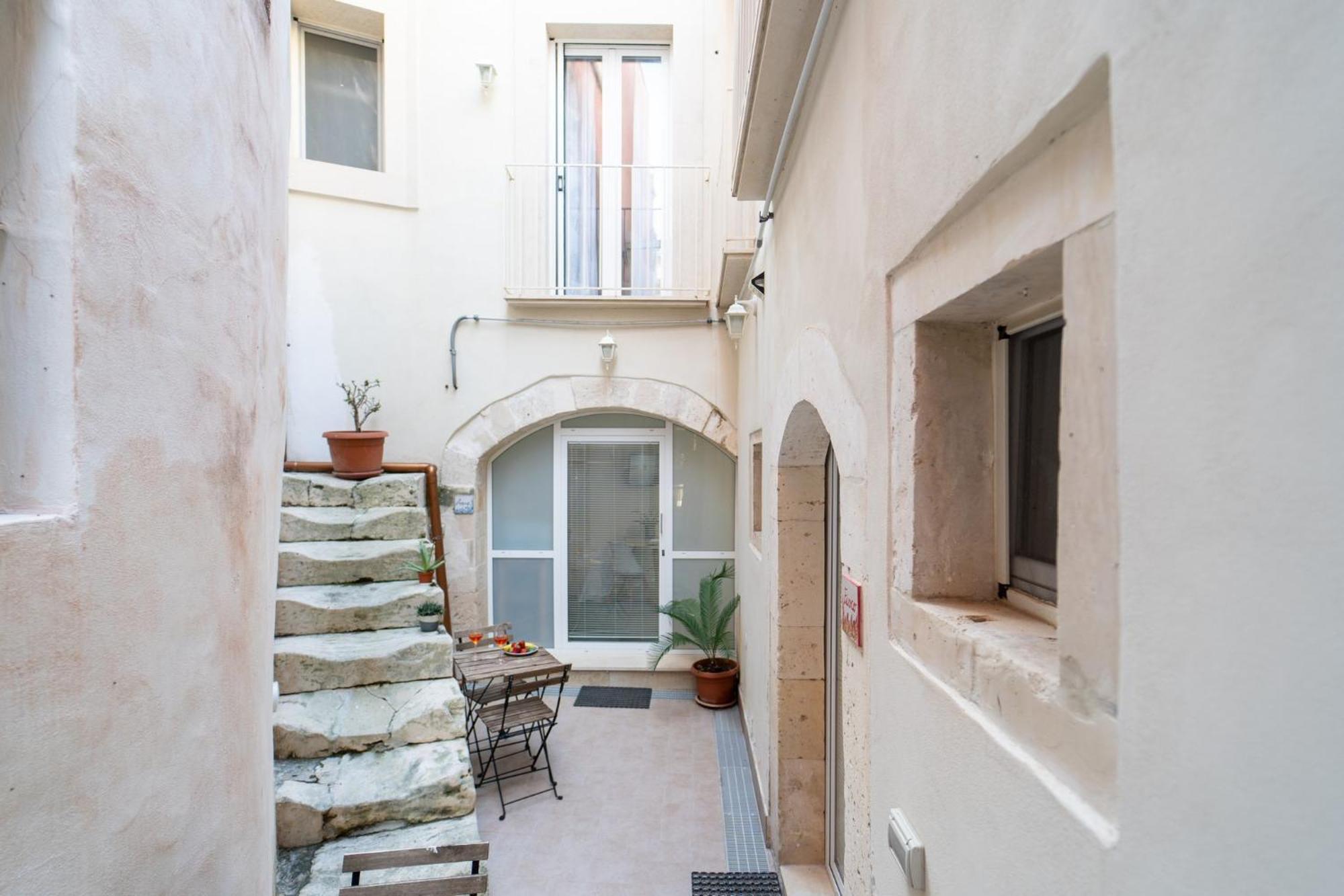 Apartment Corte Spagnola - Charming Heaven In Ortigia